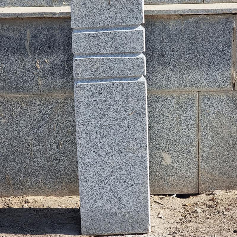 سنگ مانع ترافیکی یا بولارد سنگی 